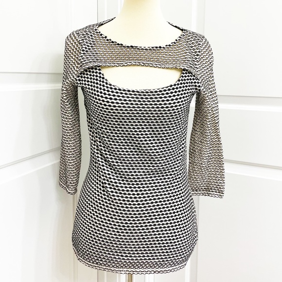 Bailey44 Tomo Khani Top size Large - Picture 3 of 10